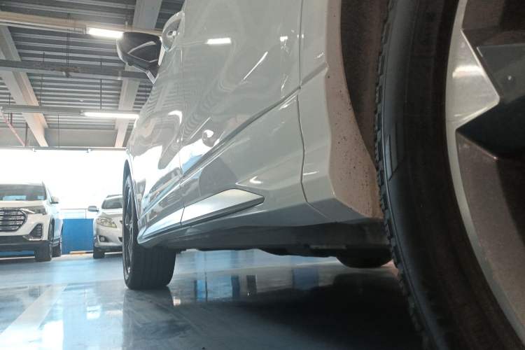 Used Audi Q3 2019 35 TFSI Fashion Dynamic Model Left Side Sill
