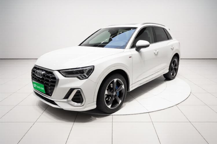 Used Audi Q3 2019 35 TFSI Fashion Dynamic Model Guazi used car, China used car export, Used car for sale, Used cars, Cheapest cars for sale