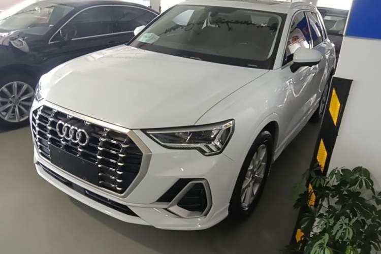 Used Audi Q3 2019 35 TFSI Advanced Dynamic Edition Guazi used car, China used car export, Used car for sale, Used cars, Cheapest cars for sale