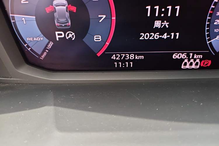Used Audi Q3 2019 40 TFSI Fashion Dynamic Model Odometer Close Up
