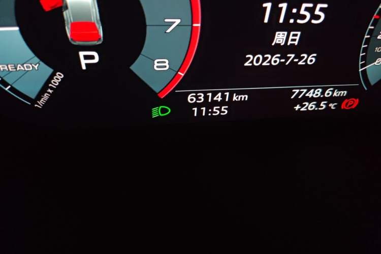 Used Audi Q3 2019 40 TFSI Fashionable and Elegant Model Odometer Close Up
