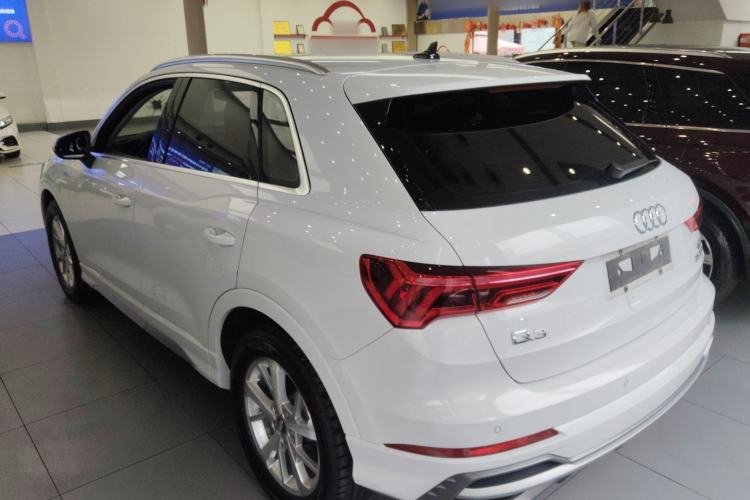 Used Audi Q3 2019 35 TFSI Advanced Dynamic Edition Rear Left 45 Deg