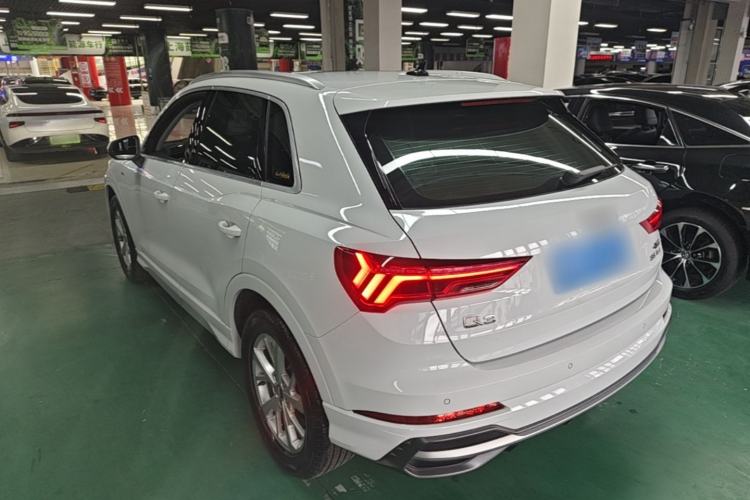 Used Audi Q3 2019 35 TFSI Advanced Dynamic Edition Rear Left 45 Deg