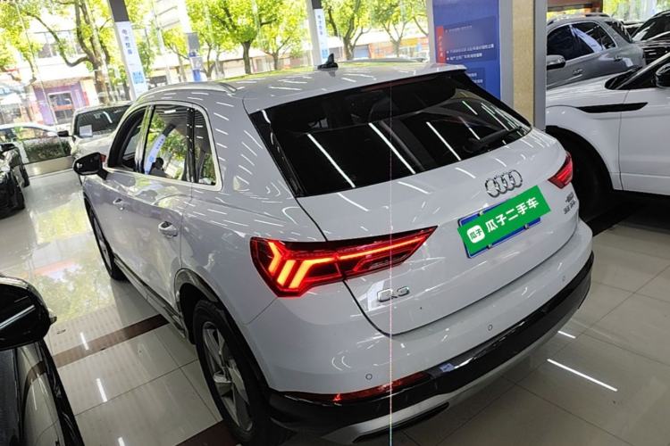 Used Audi Q3 2019 35 TFSI Advanced Style Edition Rear Left 45 Deg