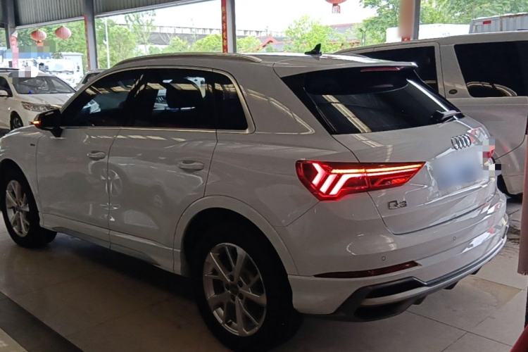 Used Audi Q3 2019 35 TFSI Advanced Dynamic Edition Rear Left 45 Deg