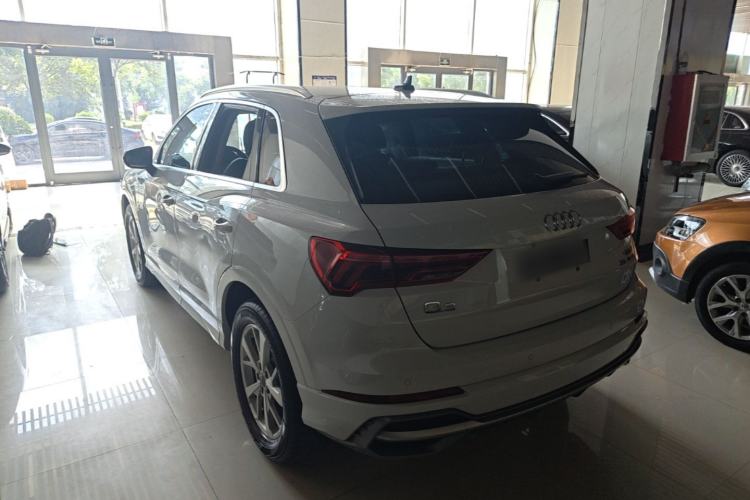 Used Audi Q3 2019 35 TFSI Advanced Dynamic Edition Rear Left 45 Deg