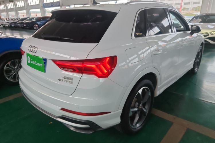 Used Audi Q3 2019 40 TFSI Fashion Dynamic Model Rear Right 45 Deg