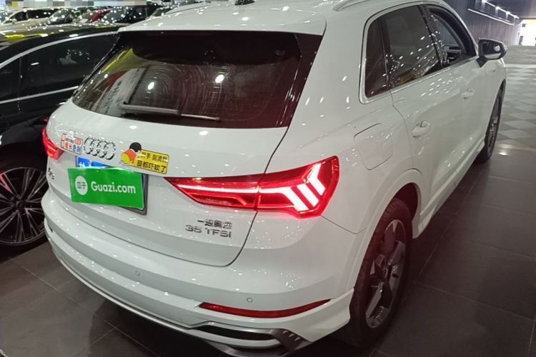 Used Audi Q3 2019 35 TFSI Fashion Dynamic Model Rear Right 45 Deg