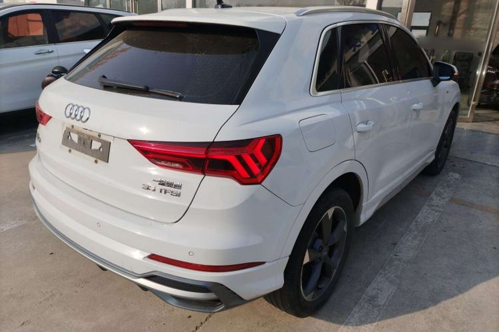 Used Audi Q3 2019 35 TFSI Fashion Dynamic Model Rear Right 45 Deg