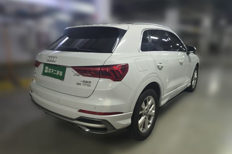 Used Audi Q3 2019 35 TFSI Advanced Dynamic Edition Rear Right 45 Deg
