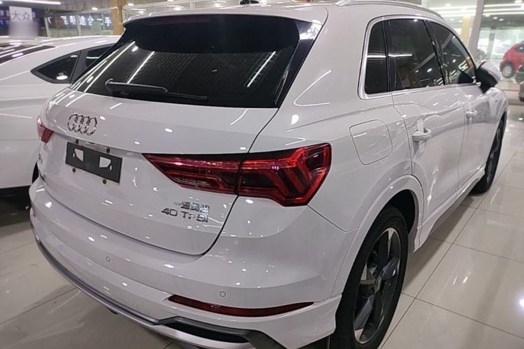 Used Audi Q3 2019 40 TFSI Fashion Dynamic Model Rear Right 45 Deg