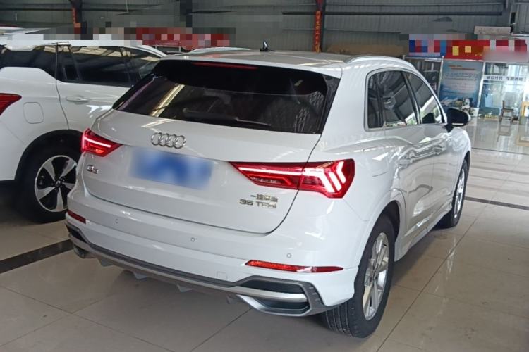 Used Audi Q3 2019 35 TFSI Advanced Dynamic Edition Rear Right 45 Deg