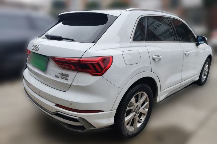 Used Audi Q3 2019 35 TFSI Advanced Dynamic Edition Rear Right 45 Deg