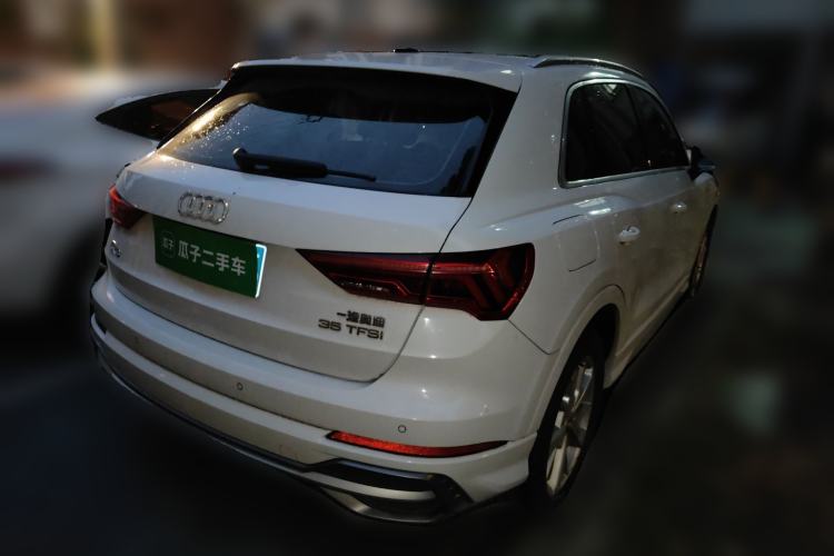 Used Audi Q3 2019 35 TFSI Advanced Dynamic Edition Rear Right 45 Deg