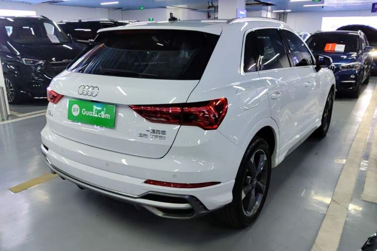 Used Audi Q3 2019 35 TFSI Fashion Dynamic Model Rear Right 45 Deg
