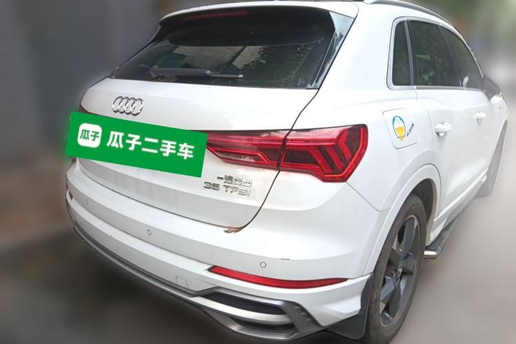 Used Audi Q3 2019 35 TFSI Fashion Dynamic Model Rear Right 45 Deg