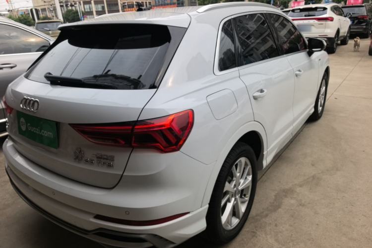 Used Audi Q3 2019 35 TFSI Advanced Dynamic Edition Rear Right 45 Deg