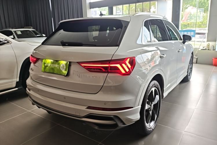 Used Audi Q3 2019 40 TFSI Fashion Dynamic Model Rear Right 45 Deg