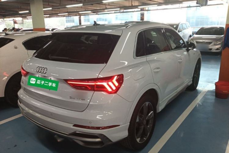 Used Audi Q3 2019 35 TFSI Fashion Dynamic Model Rear Right 45 Deg