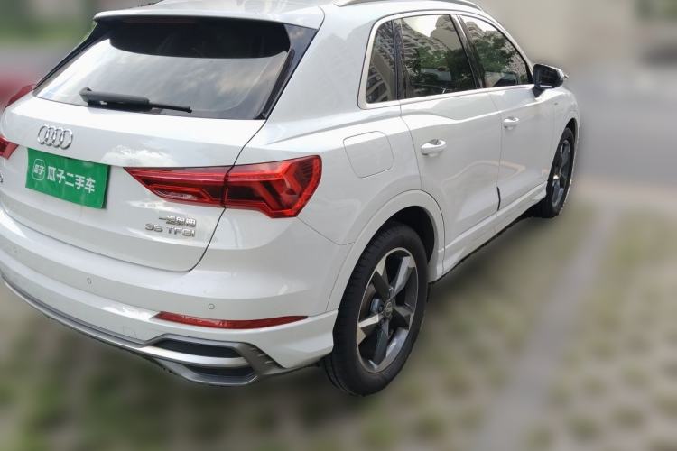 Used Audi Q3 2019 35 TFSI Fashion Dynamic Model Rear Right 45 Deg