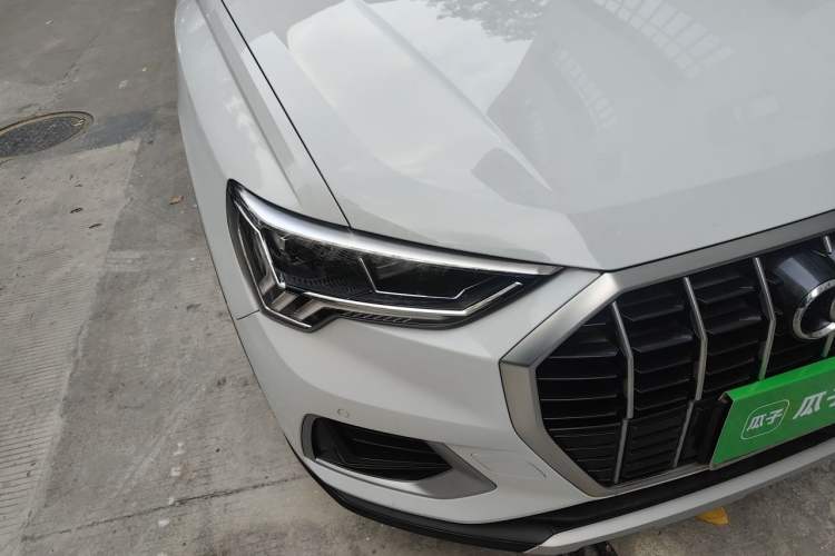 Used Audi Q3 2019 40 TFSI Fashionable and Elegant Model Right Front Headlight