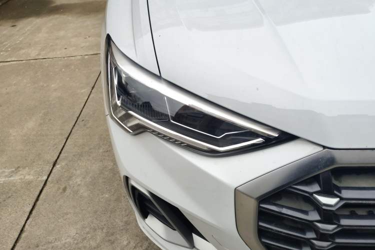 Used Audi Q3 2019 35 TFSI Advanced Dynamic Edition Right Front Headlight