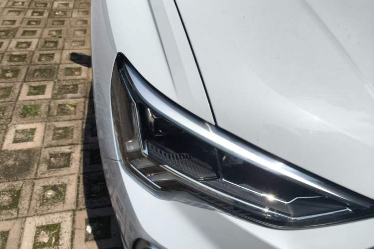 Used Audi Q3 2019 35 TFSI Fashion Dynamic Model Right Front Headlight