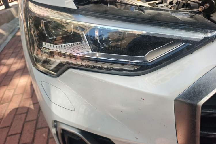 Used Audi Q3 2019 45 TFSI quattro Luxury Dynamic Edition Right Front Headlight