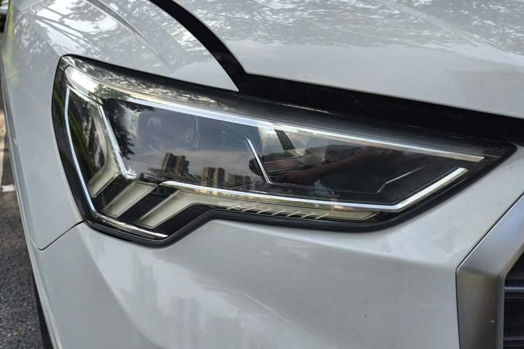 Used Audi Q3 2019 35 TFSI Advanced Dynamic Edition Right Front Headlight