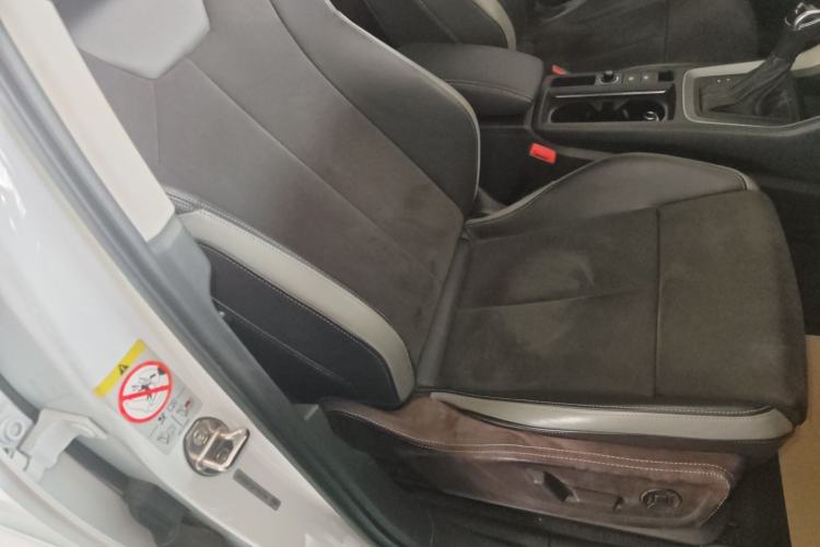 Used Audi Q3 2019 40 TFSI Fashion Dynamic Model Right Front Seat