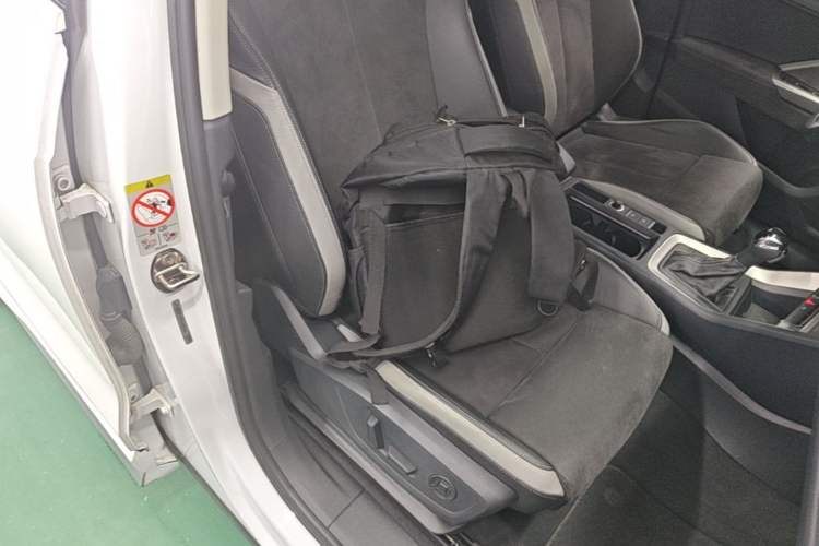 Used Audi Q3 2019 35 TFSI Advanced Dynamic Edition Right Front Seat