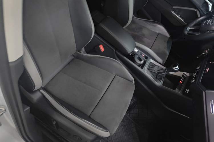 Used Audi Q3 2019 35 TFSI Advanced Dynamic Edition Right Front Seat