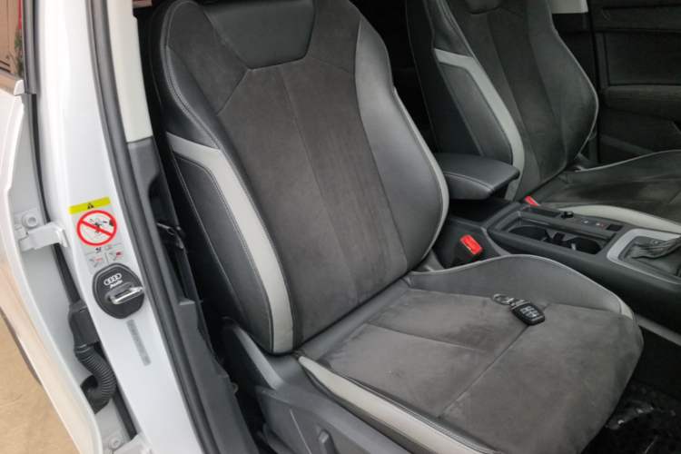 Used Audi Q3 2019 35 TFSI Advanced Dynamic Edition Right Front Seat