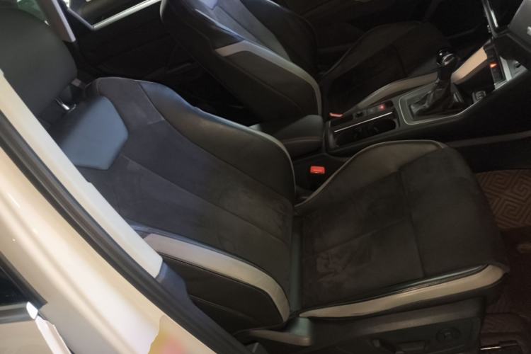 Used Audi Q3 2019 35 TFSI Fashion Dynamic Model Right Front Seat