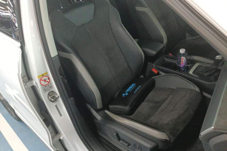 Used Audi Q3 2019 35 TFSI Fashion Dynamic Model Right Front Seat