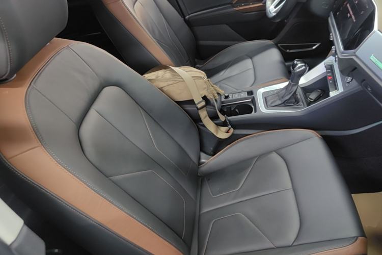 Used Audi Q3 2019 40 TFSI Fashionable and Elegant Model Right Front Seat