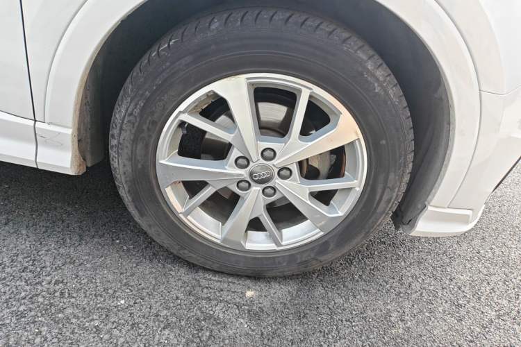 Used Audi Q3 2019 35 TFSI Advanced Dynamic Edition Right Front Wheel Hub