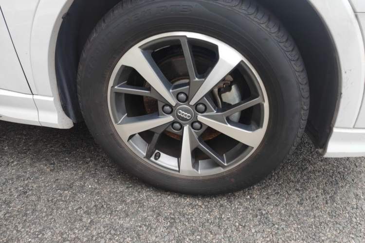 Used Audi Q3 2019 35 TFSI Advanced Dynamic Edition Right Front Wheel Hub