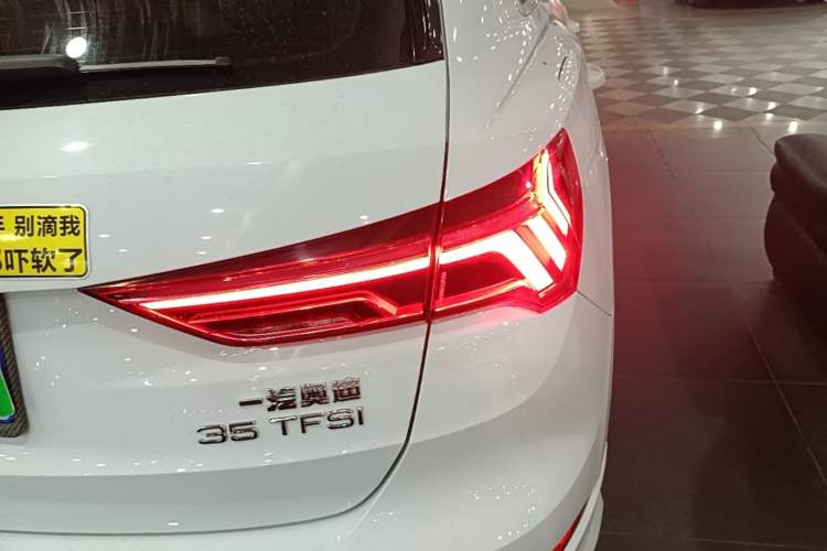 Used Audi Q3 2019 35 TFSI Fashion Dynamic Model Right Rear Taillight