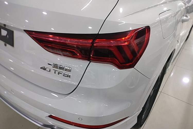 Used Audi Q3 2019 40 TFSI Fashion Dynamic Model Right Rear Taillight