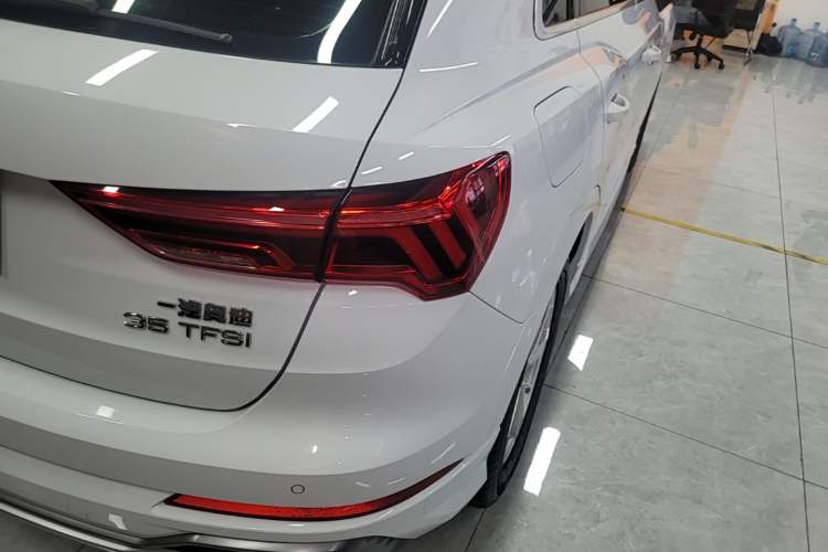 Used Audi Q3 2019 35 TFSI Advanced Dynamic Edition Right Rear Taillight