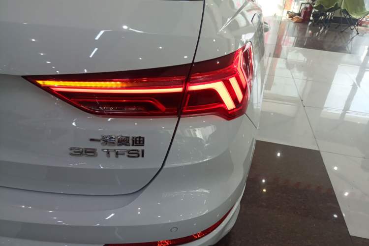 Used Audi Q3 2019 35 TFSI Fashion Dynamic Model Right Rear Taillight