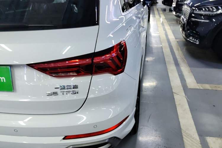 Used Audi Q3 2019 35 TFSI Fashion Dynamic Model Right Rear Taillight