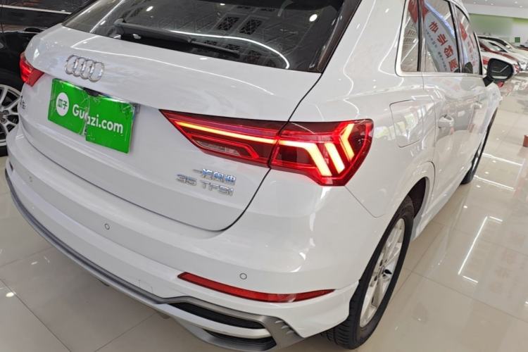 Used Audi Q3 2019 35 TFSI Advanced Dynamic Edition Right Rear Taillight