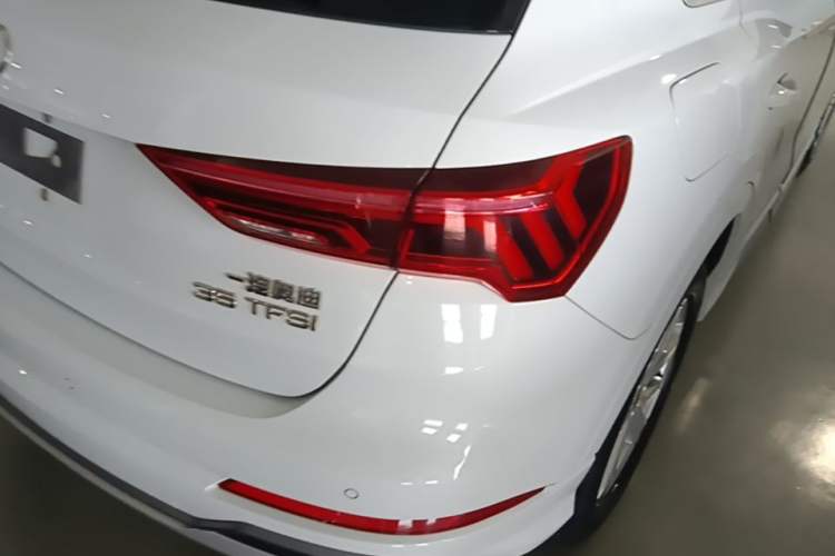 Used Audi Q3 2019 35 TFSI Advanced Dynamic Edition Right Rear Taillight