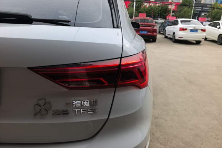 Used Audi Q3 2019 35 TFSI Advanced Dynamic Edition Right Rear Taillight