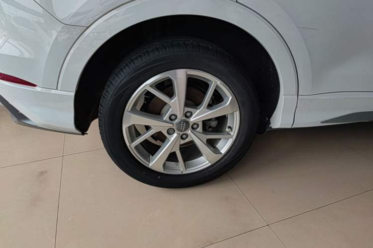 Used Audi Q3 2019 35 TFSI Advanced Dynamic Edition Right Rear Wheel Hub