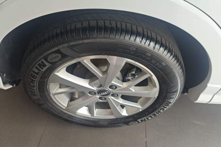 Used Audi Q3 2019 35 TFSI Advanced Dynamic Edition Right Rear Wheel Hub