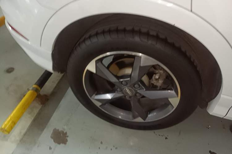 Used Audi Q3 2019 40 TFSI Fashion Dynamic Model Right Rear Wheel Hub