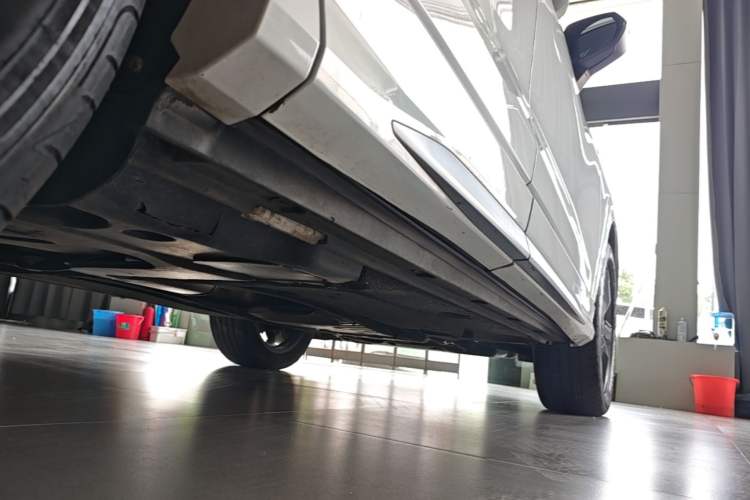 Used Audi Q3 2019 40 TFSI Fashion Dynamic Model Right Side Sill